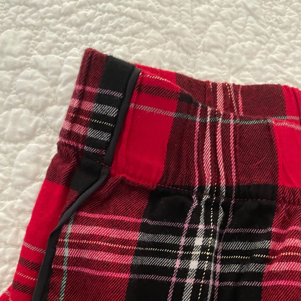 Victoria Secret Sleep Shorts - Picture 3 of 4